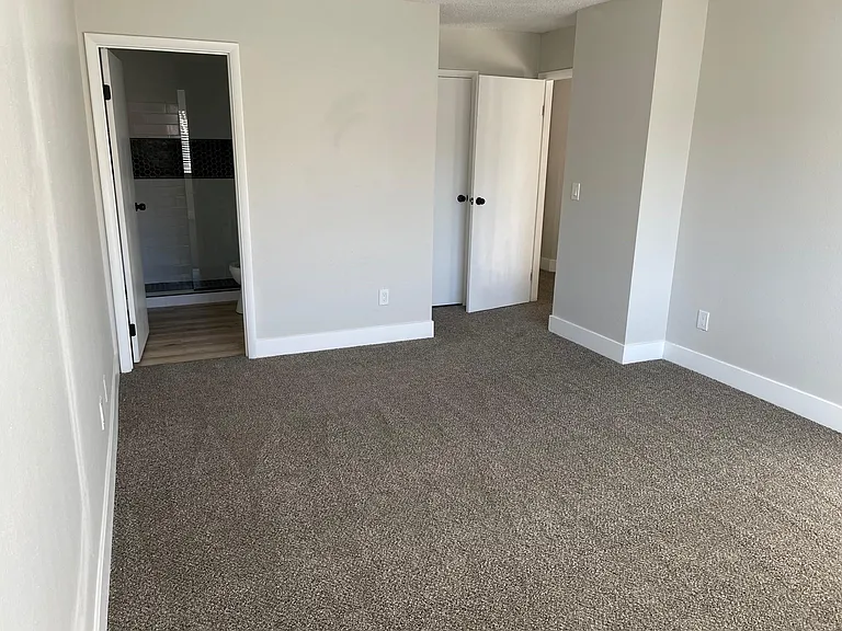 109 Blackberry Ln — Photo 6