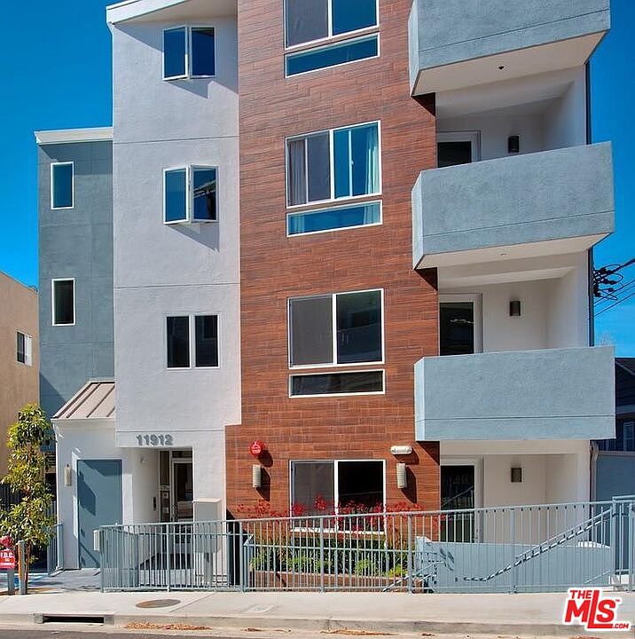 1st image of 11912 Laurelwood Dr Unit 401