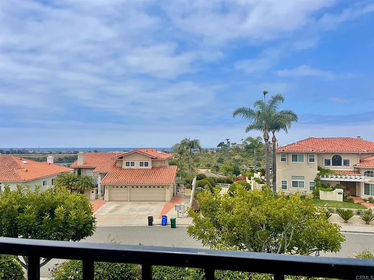 4451 Coastline Ave — Photo 27