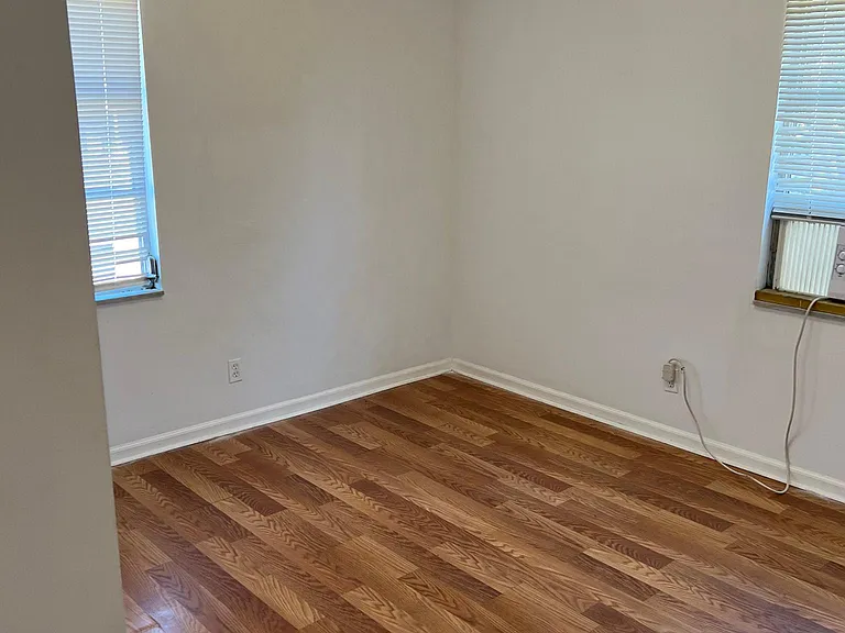 2566 Echols Pl — Photo 8