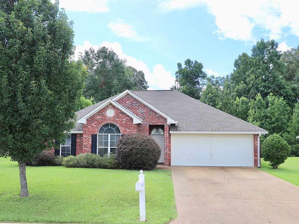 1st image of 1142 Spanish Oak Dr