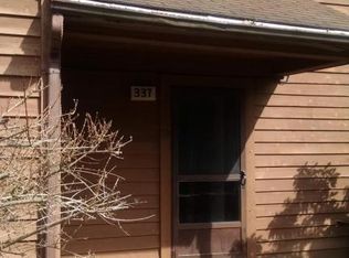 337 Crewe Ct, Bushkill, PA 18324