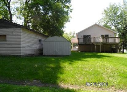 2nd image of 2585 4th Ave E