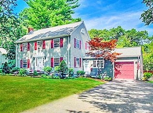22 Sylvan Cir, Lynnfield, MA 01940