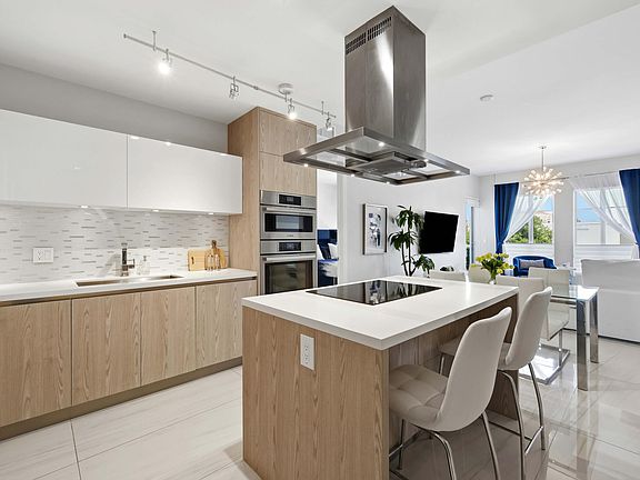 3rd image of 155 E Boca Raton Road #313