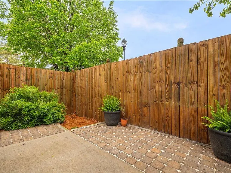 3065 Windcrest Ct — Photo 13