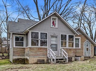 515 Forest Glen Dr, Round Lake Park, IL