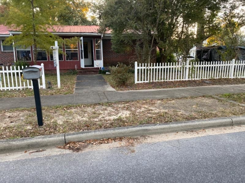 1st image of 4270 Elmira St