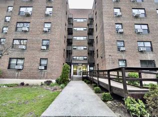 21302 73rd Ave APT 4C, Bayside, NY 11364