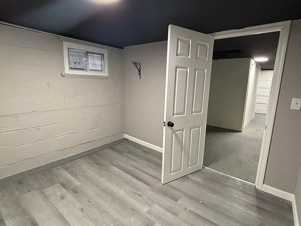 1008 Drake Ave #Single fam — photo 8 of 12