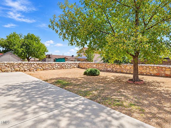3rd image of 12348 Tierra Madre Rd
