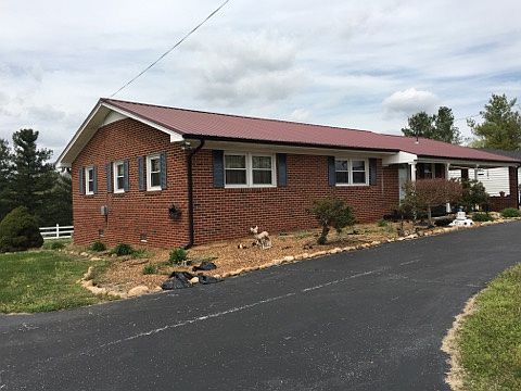 1st image of 414 Iris Dr