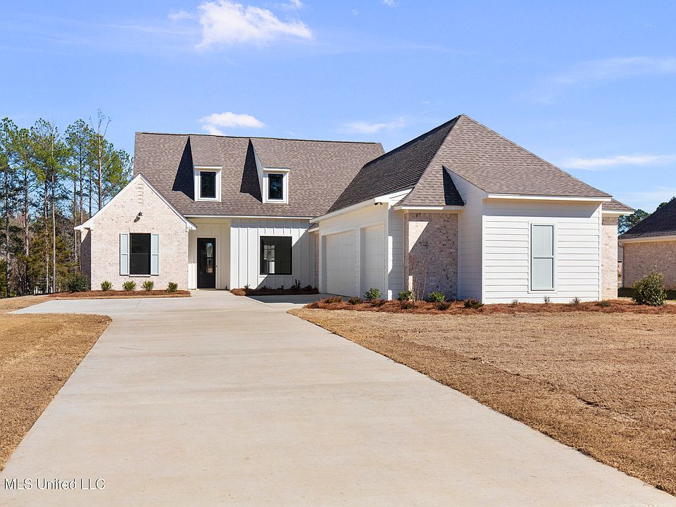 1st image of 828 Thornberry Rdg