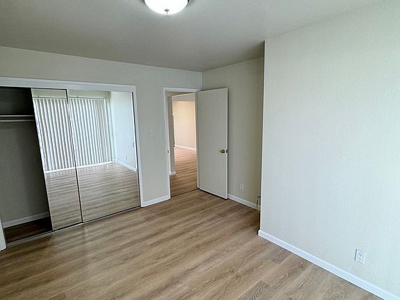 4th image of 222 N Willard St #3