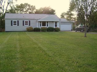 5028 Lake Vista Dr, Solon, OH 44139