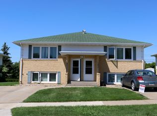 110 E Turnpike Ave, Bismarck, ND 58501