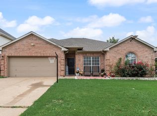 6420 Saint Alban Ct, Arlington, TX 76001