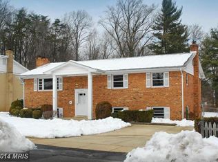 7502 Davian Dr, Annandale, VA 22003