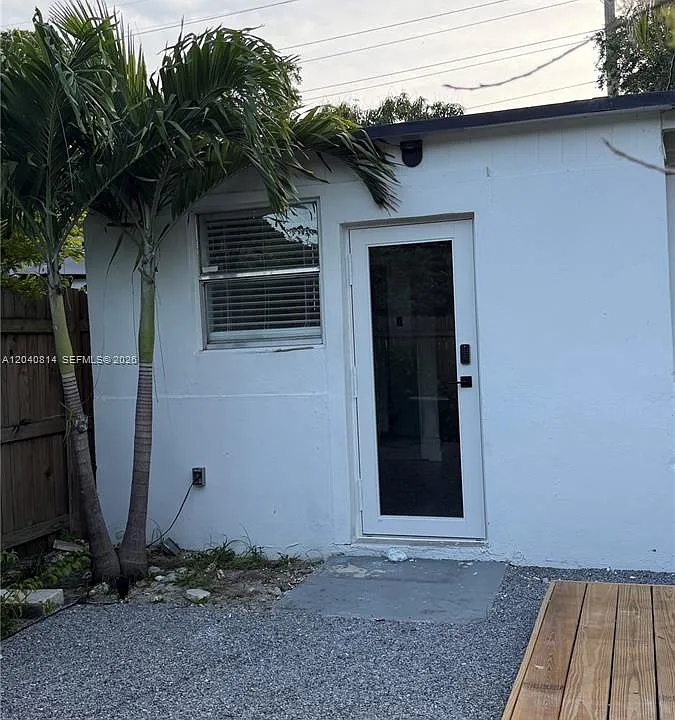 7025 NW 5th Ave #2