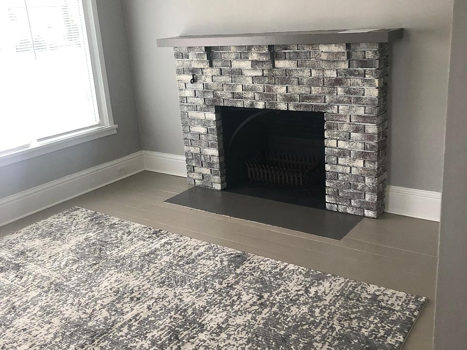 2nd image of 258 S Street Clair St #1