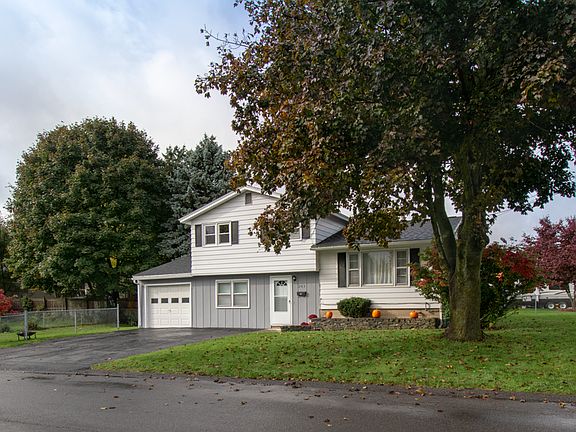 3rd image of 203 Mayson Ave