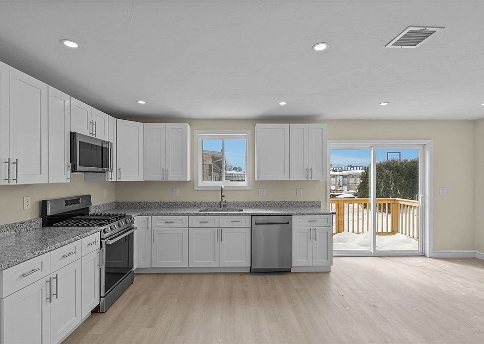 1st image of 25 Lebanon St #D