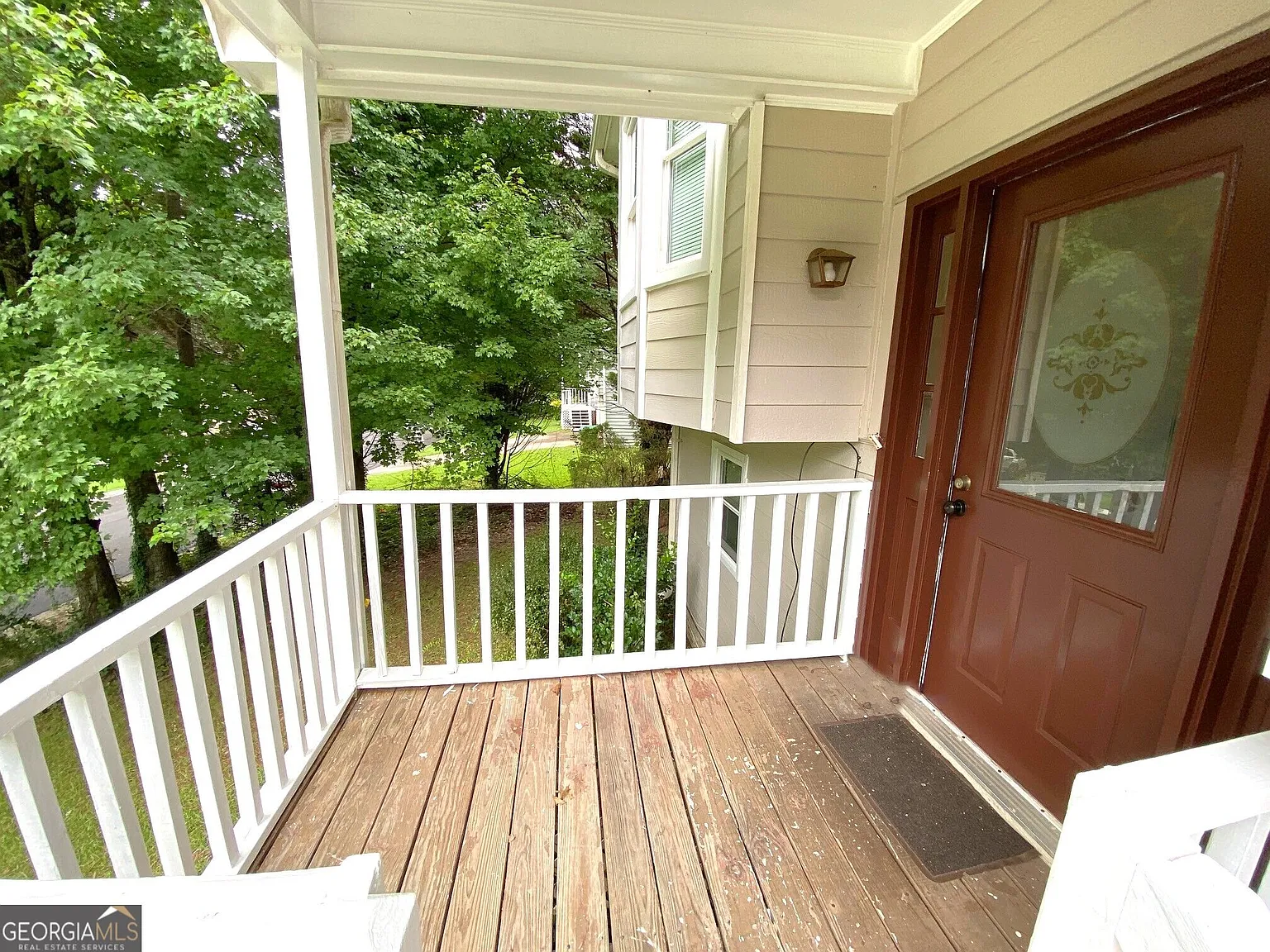 5 bed, 3.0 bath, 2096 sqft, $3,000 — Photo 3