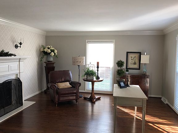 5th image of 508 E Meade Dr