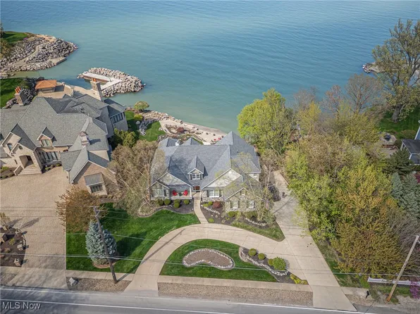 32188 Lake Rd, Avon Lake, OH 44012