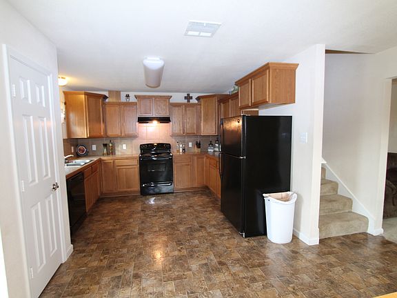 5th image of 104 Maggie Ln