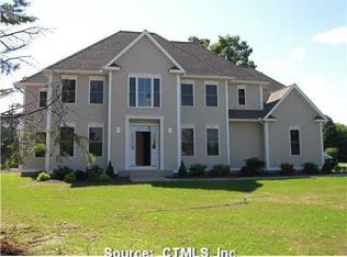 111-113 W District Rd, Unionville, CT 06085