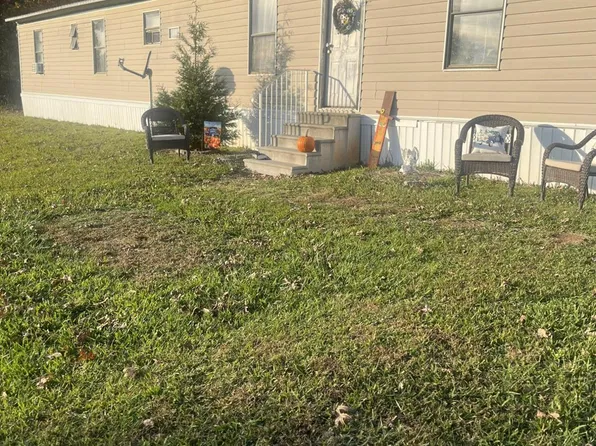 302 Leewood Rd, Lynch Station, VA 24571