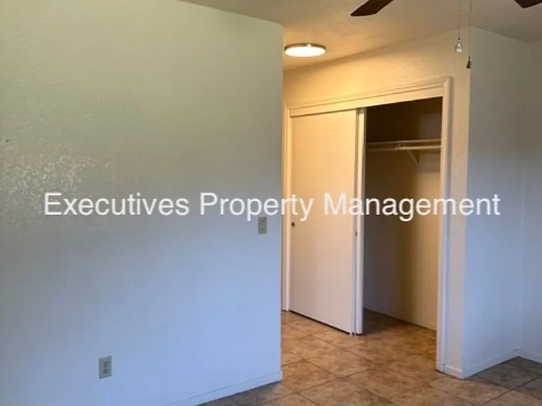 322 Pamela Ct — Photo 7