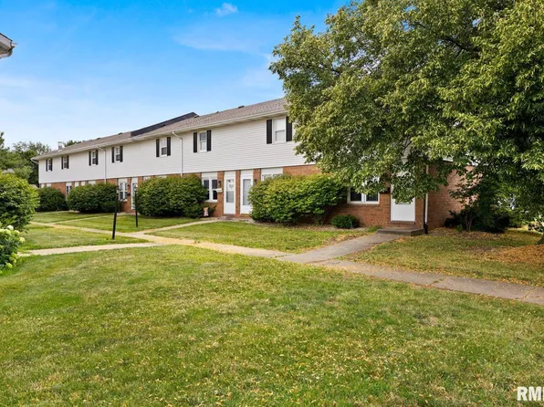 1918 Canterbury Dr Unit 2A, Washington, IL 61571