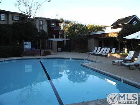 4th image of 8870 Villa La Jolla Dr Unit 107
