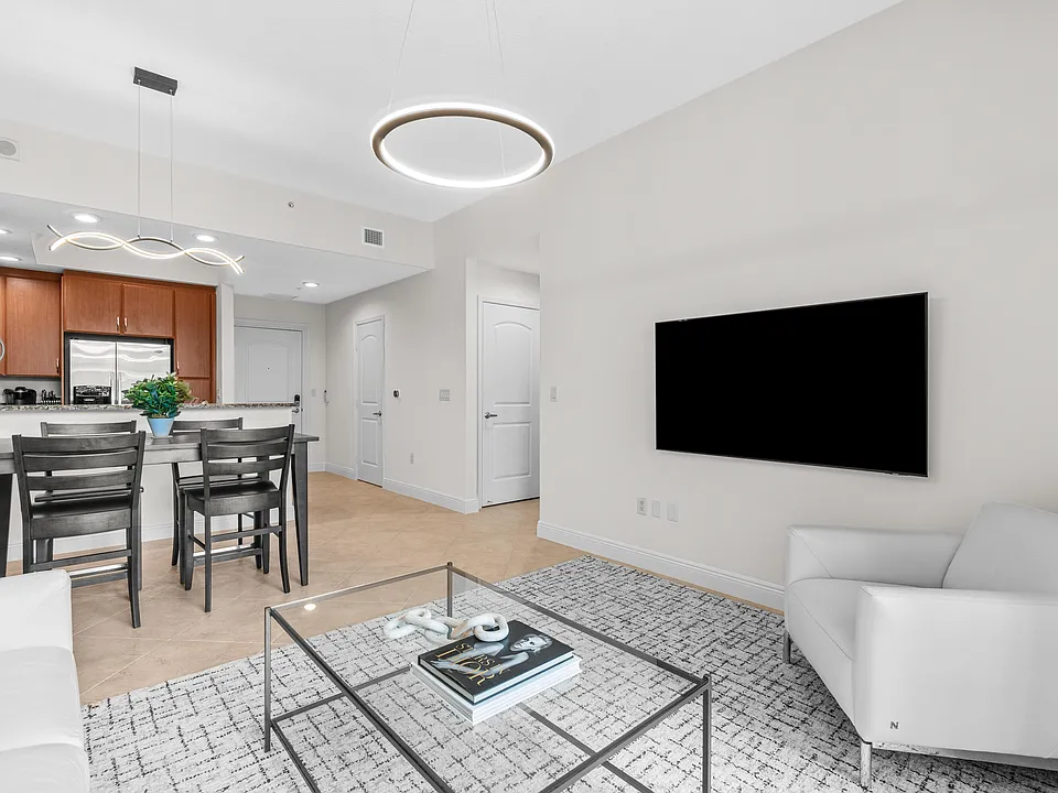 701 S Olive Ave #1209