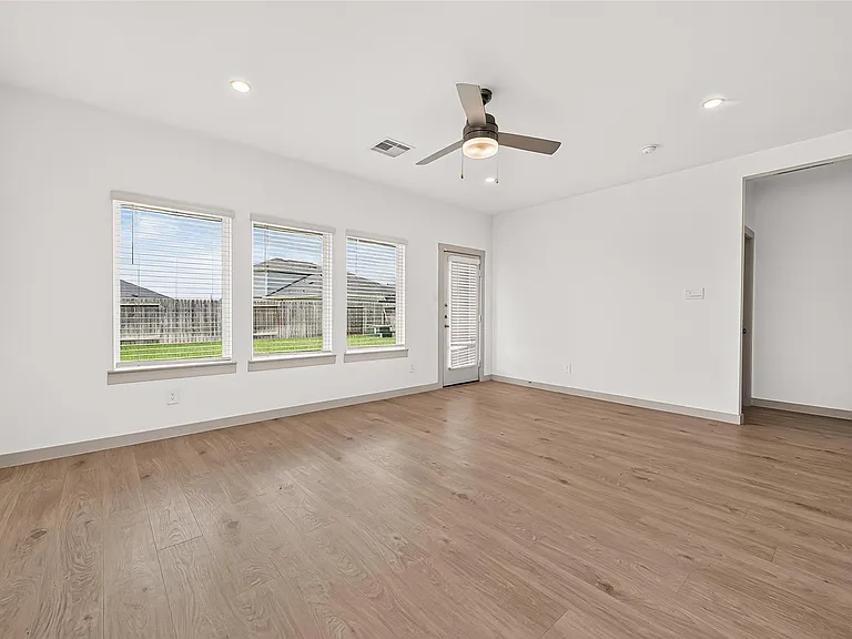 3206 Langley Bend Ln — Photo 8