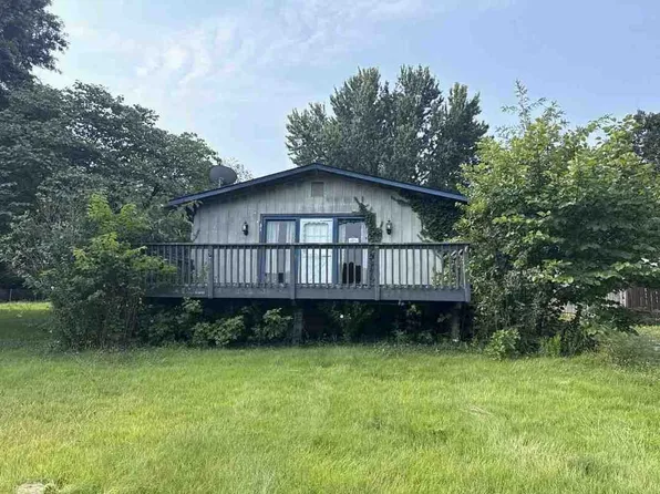 1607 Lakeshore Dr, Cuba, MO 65453