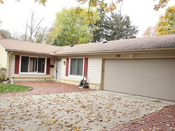 4th image of 360 Edgebrook Dr