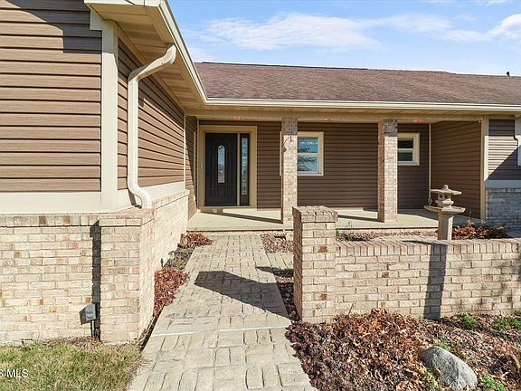 4th image of 24340 Hull Prairie Rd