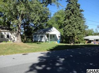 110 Roop St, Highspire, PA 17034