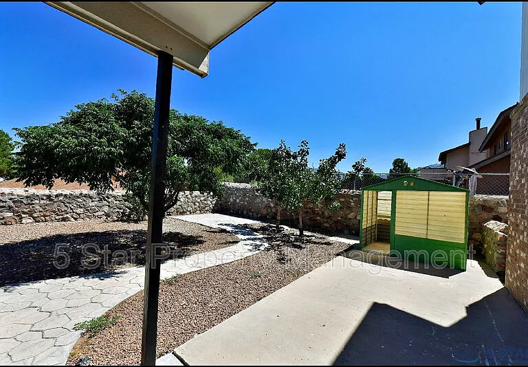 7249 Imperial Ridge Dr — Photo 43