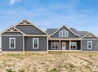 2064 Troy Rd, Delaware, OH 43015