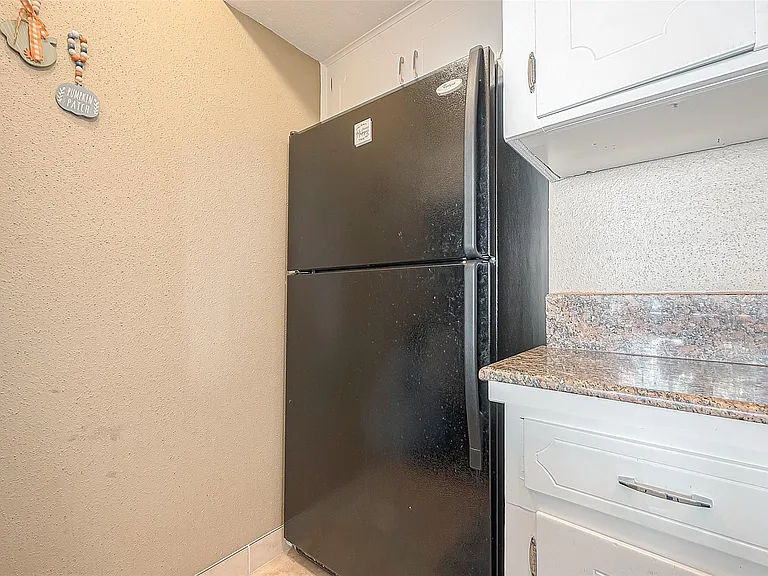 2101 Fountain View Dr #19 — Photo 17