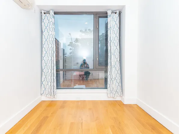 1006 Bushwick Avenue image 5 of 10