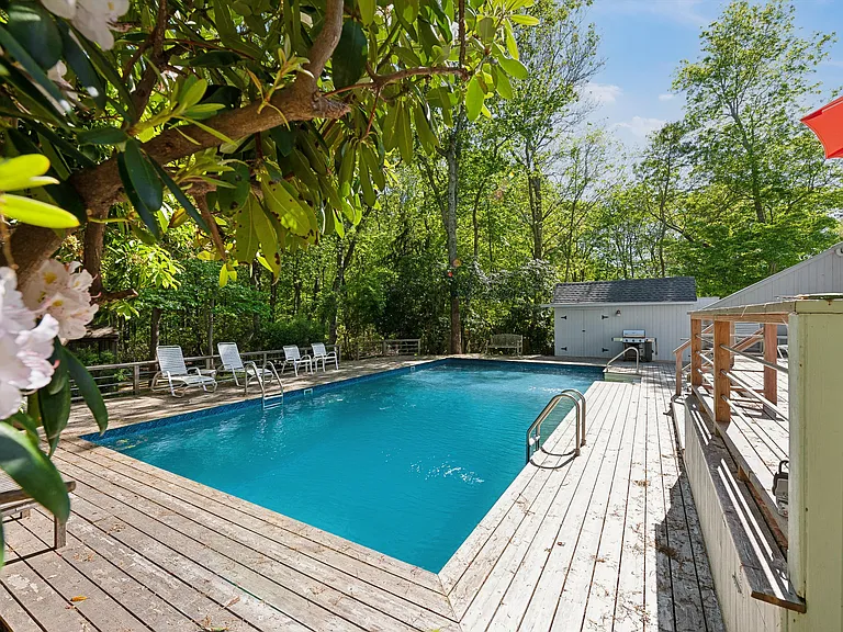 43 Highlands Dr — Photo 24