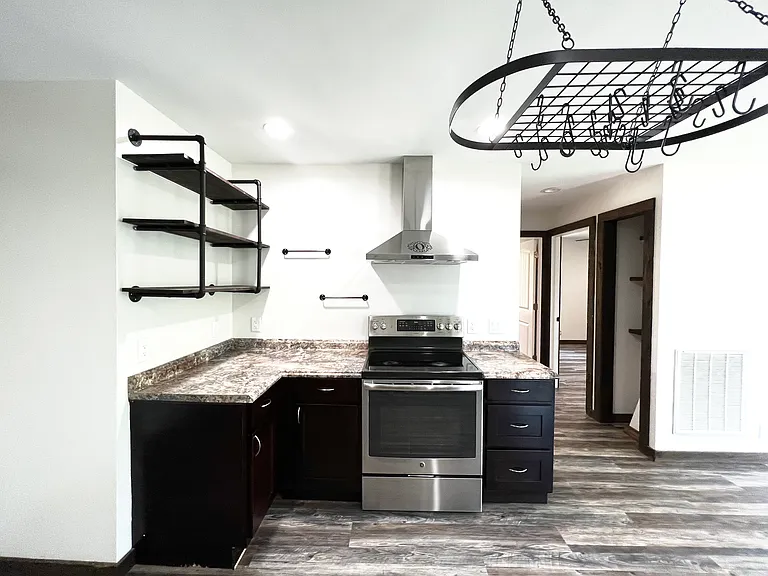 296 Anderson Ln #A — Photo 2