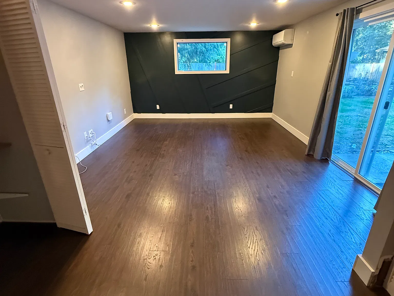 3 bed, 1300 sqft, $2,900 — Photo 3