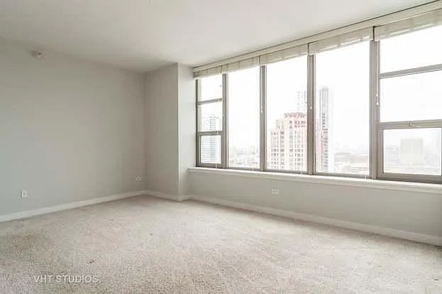 200 N Jefferson St #1906 — Photo 10