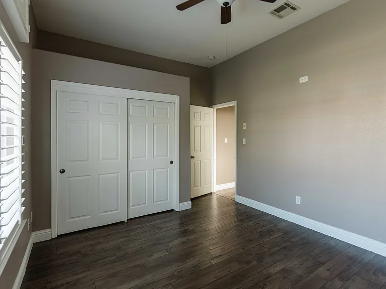 10929 Delusion Dr — Photo 22